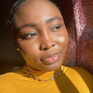 Meet your Posher, Etinosa precious